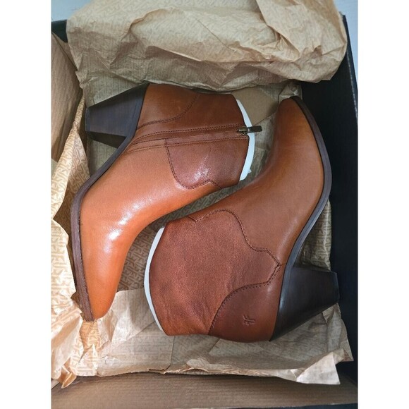 Frye Boots Women's Size 9.5 Lila Western Short Saddle Polished NEW, MSRP… - Picture 4 of 13